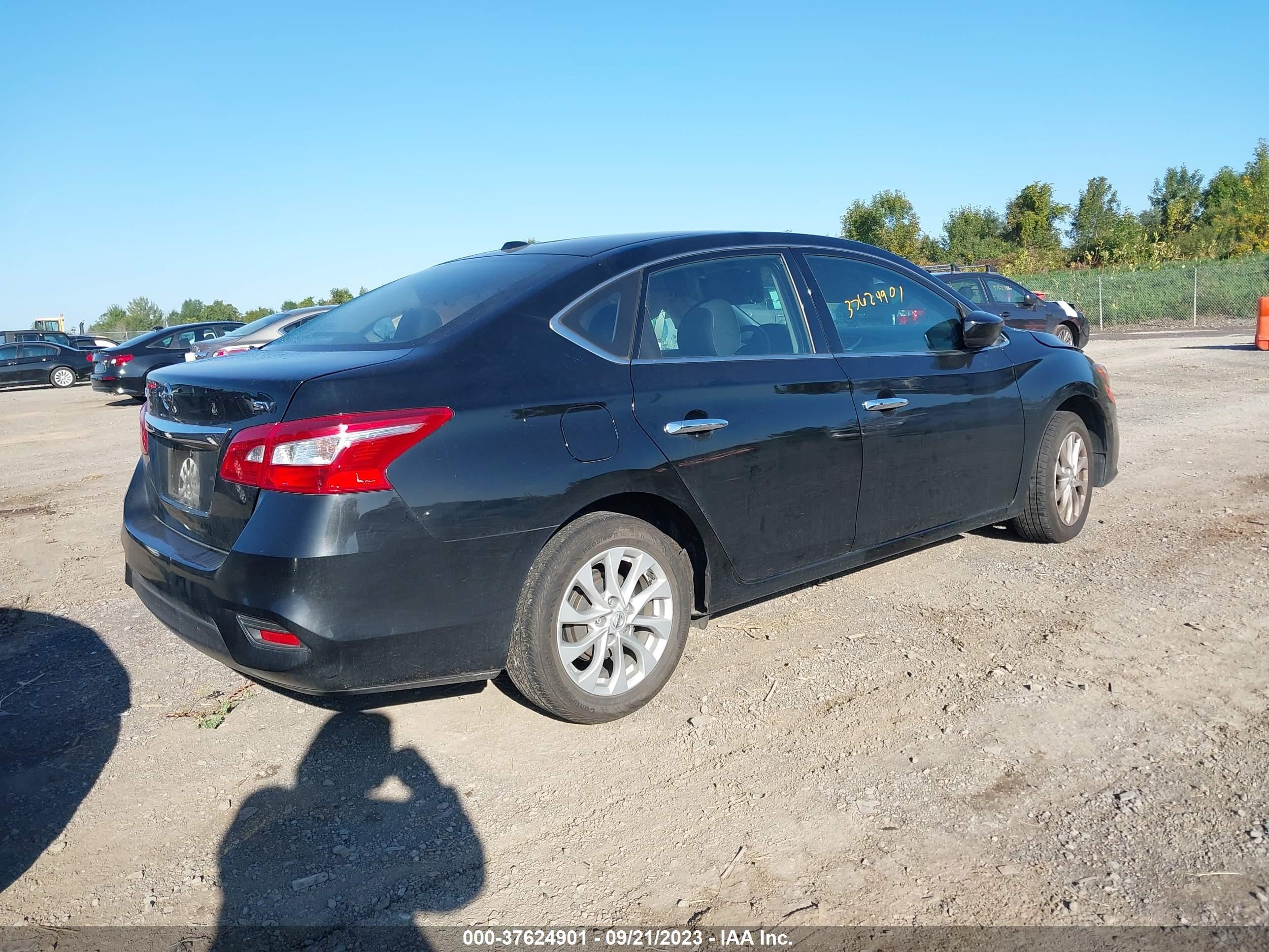 3N1AB7AP7KY262452  nissan sentra 2018 IMG 3