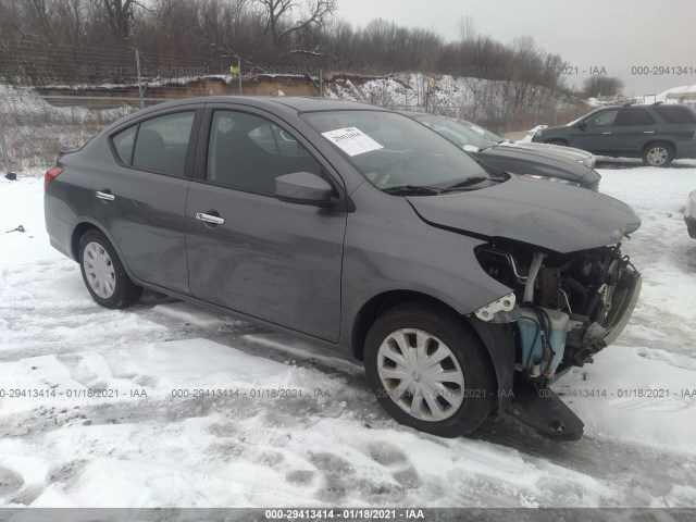 3N1CN7AP9JL803657  nissan versa sedan 2018 IMG 0