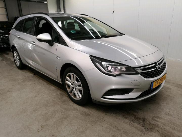 W0VBD8EG4J8068716  opel astra 2018 IMG 2