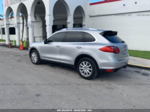 WP1AA2A21BLA04569  porsche cayenne 2011 IMG 2