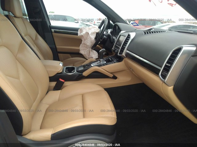 WP1AA2A29GLA02348  porsche cayenne 2016 IMG 4