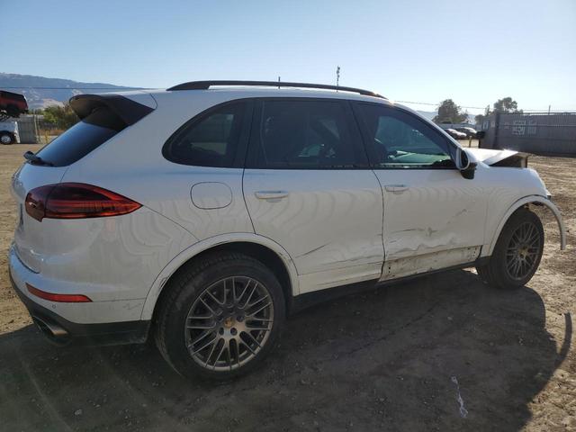 WP1AA2A22HKA88285  porsche cayenne 2017 IMG 2