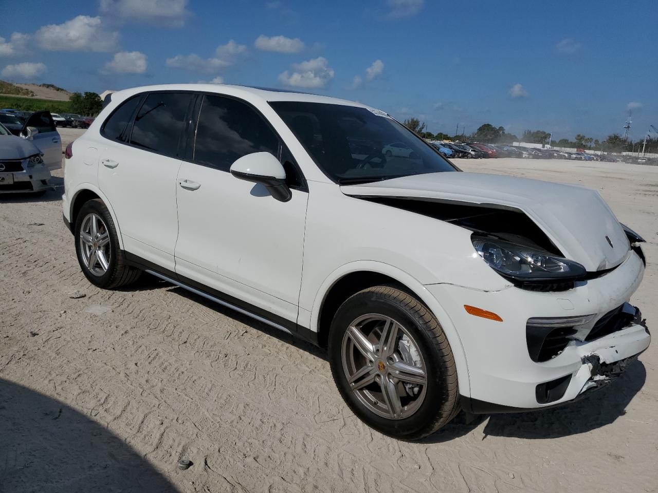 WP1AA2A2XJKA03926  porsche cayenne 2017 IMG 3