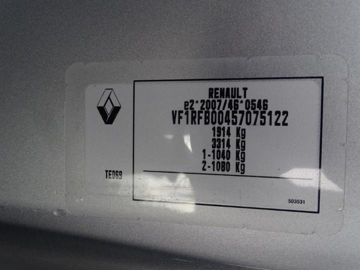 VF1RFB00457075122  renault megane 2017 IMG 5