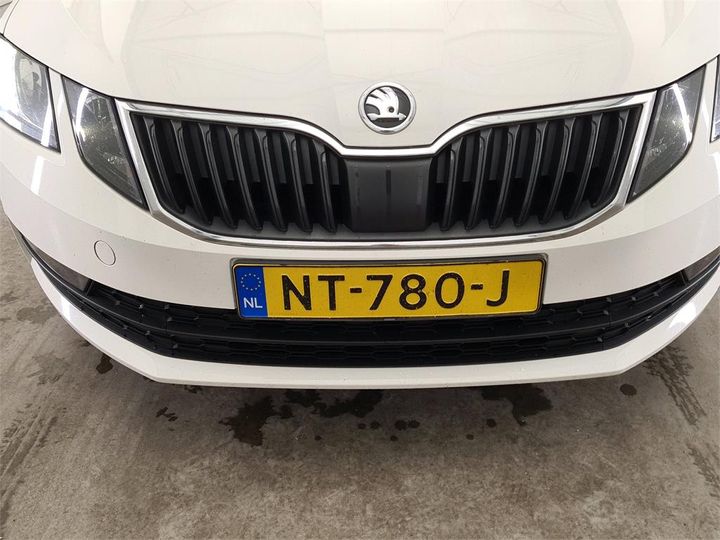 TMBJG9NE6J0047009  skoda octavia 2017 IMG 5