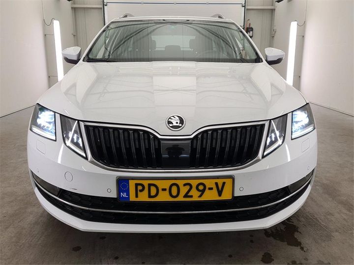 TMBJG9NE7J0077748  skoda octavia 2017 IMG 5