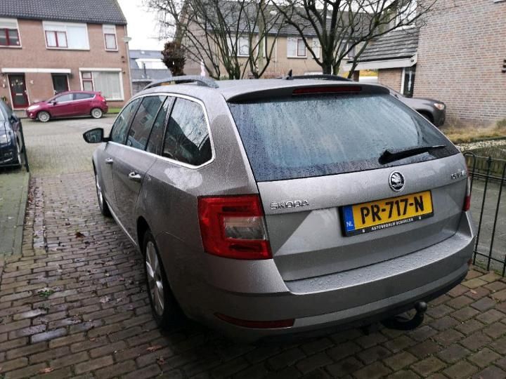 TMBJG9NE7J0127029  skoda octavia 2017 IMG 4