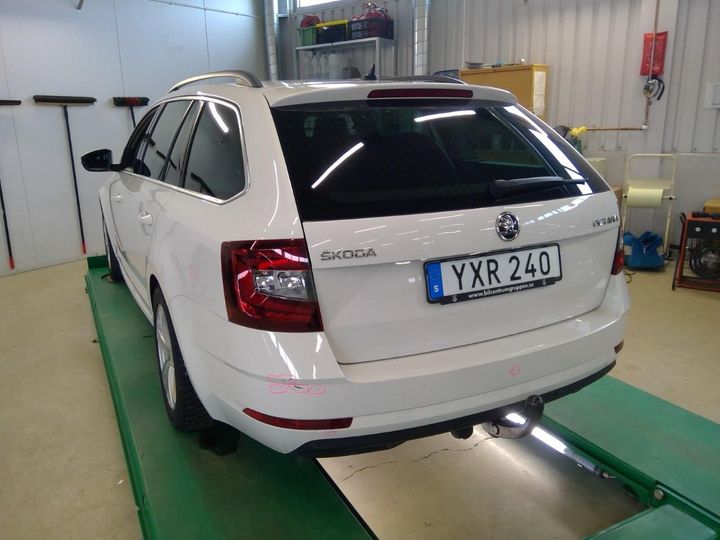 TMBJG9NE7J0182550  skoda octavia 2017 IMG 2