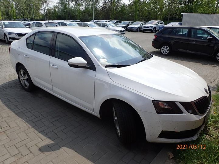 TMBAG7NE1J0112935  skoda octavia 2018 IMG 2