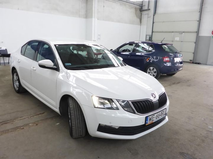 TMBAG7NE3J0157651  skoda  2017 IMG 2