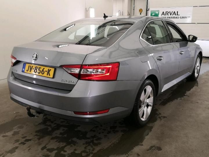 TMBAG9NP0H7009553  skoda superb 2016 IMG 2