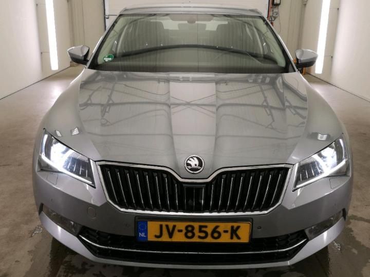 TMBAG9NP0H7009553  skoda superb 2016 IMG 5