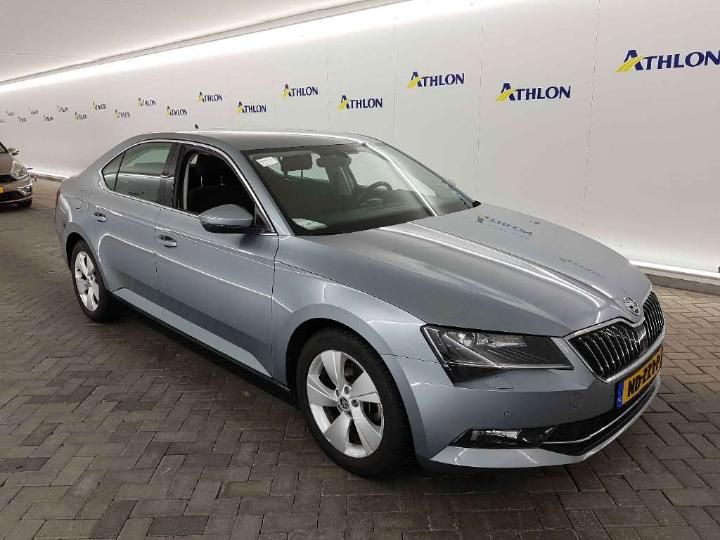 TMBAG9NP0H7014686  skoda superb 2017 IMG 2