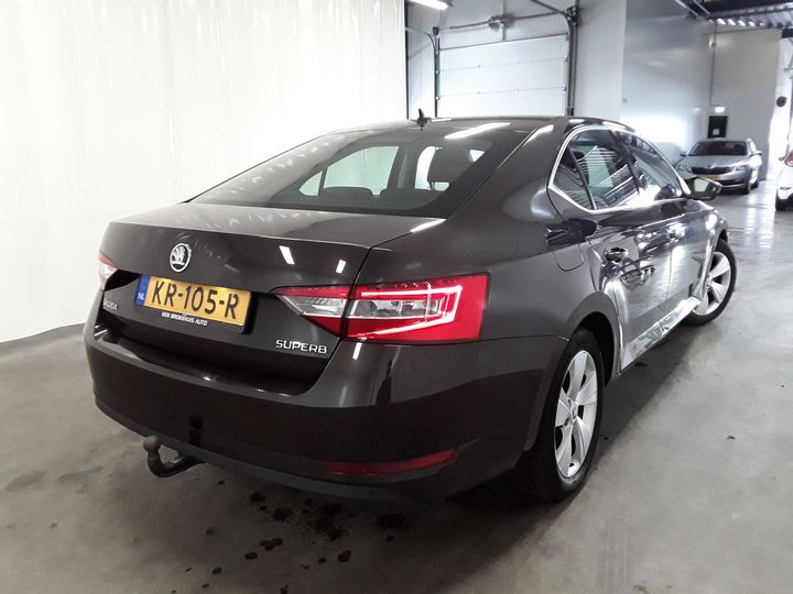 TMBAG9NP3H7032972  skoda superb 2016 IMG 3