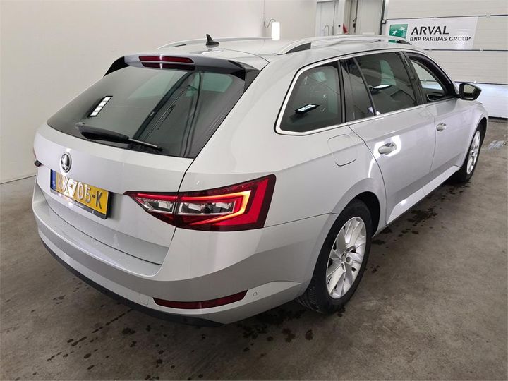 TMBJG9NP7H7041528  skoda superb 2016 IMG 2