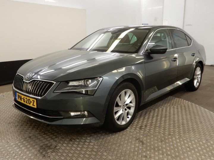 TMBAG9NP6J7511506  skoda superb 2017 IMG 0