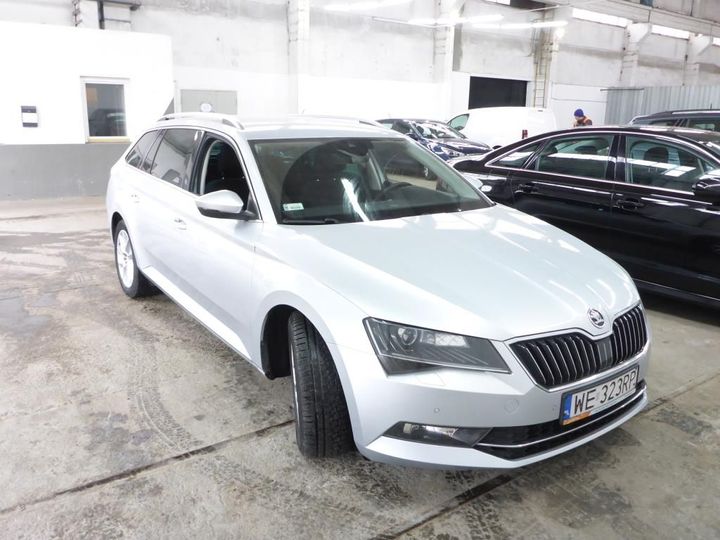 TMBJH7NPXJ7519884  skoda superb 2017 IMG 5