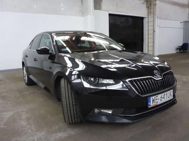 TMBAH7NP6K7014829  skoda superb 2018 IMG 2