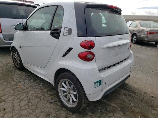 WMEEJ9AA4FK828579  smart fortwo 2015 IMG 2