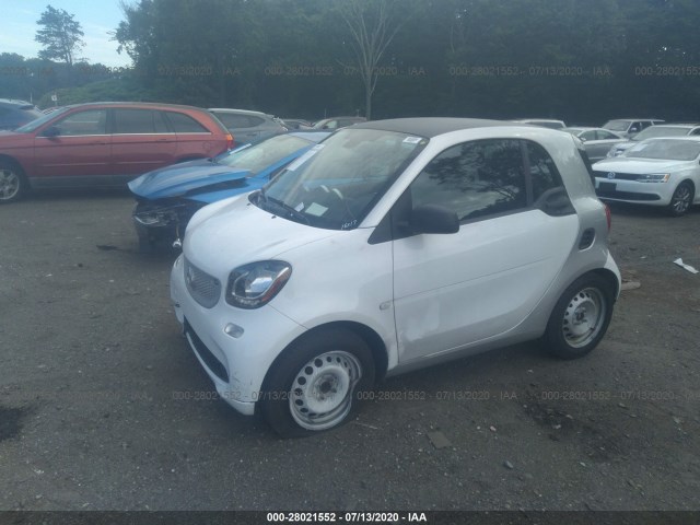 WMEFJ5DA3GK123265  smart fortwo 2016 IMG 1