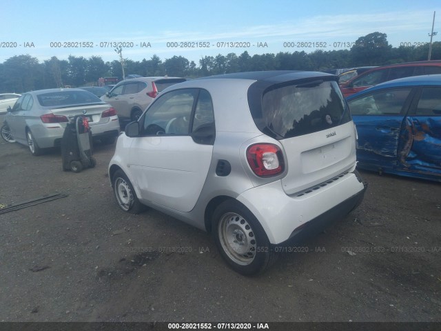 WMEFJ5DA3GK123265  smart fortwo 2016 IMG 2