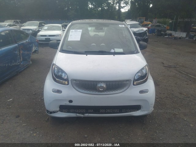 WMEFJ5DA3GK123265  smart fortwo 2016 IMG 5