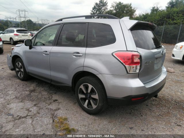 JF2SJAGC9HH503732  subaru forester 2017 IMG 2