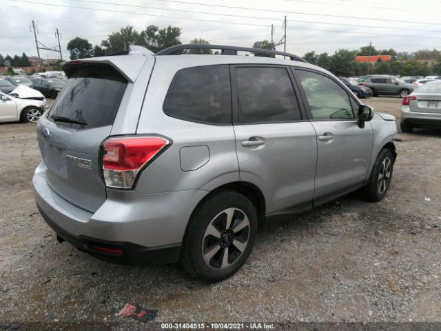 JF2SJAGC9HH503732  subaru forester 2017 IMG 3