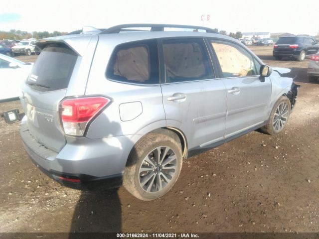 JF2SJGWC8HH436755  subaru forester 2017 IMG 3