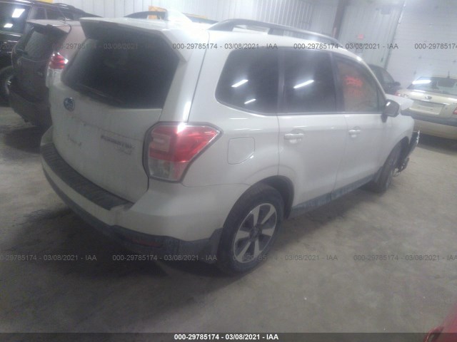 JF2SJAGC3HH469285  subaru forester 2017 IMG 3