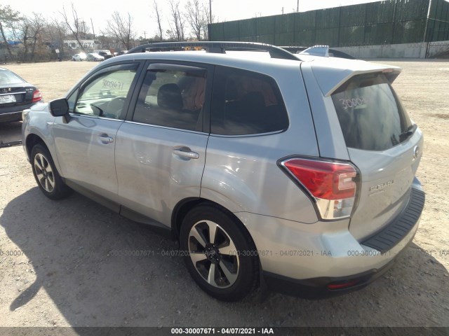 JF2SJARC0HH561757  subaru forester 2017 IMG 2