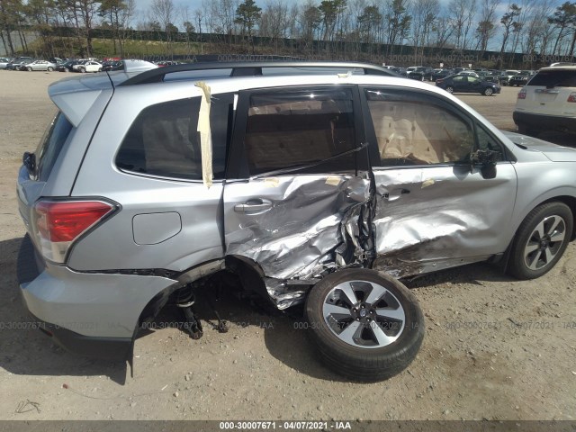 JF2SJARC0HH561757  subaru forester 2017 IMG 5