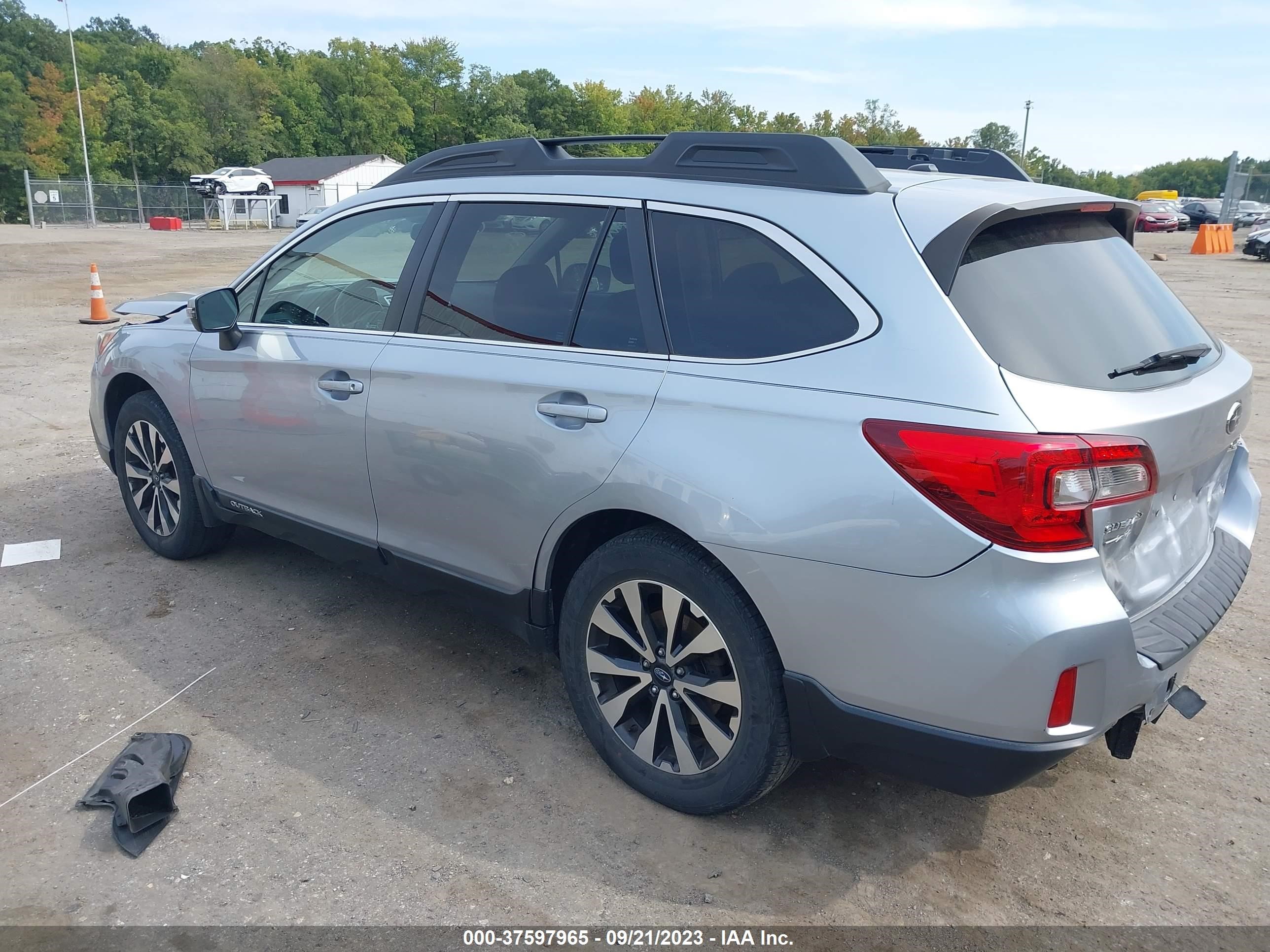 4S4BSANC5F3243611  subaru outback 2015 IMG 2