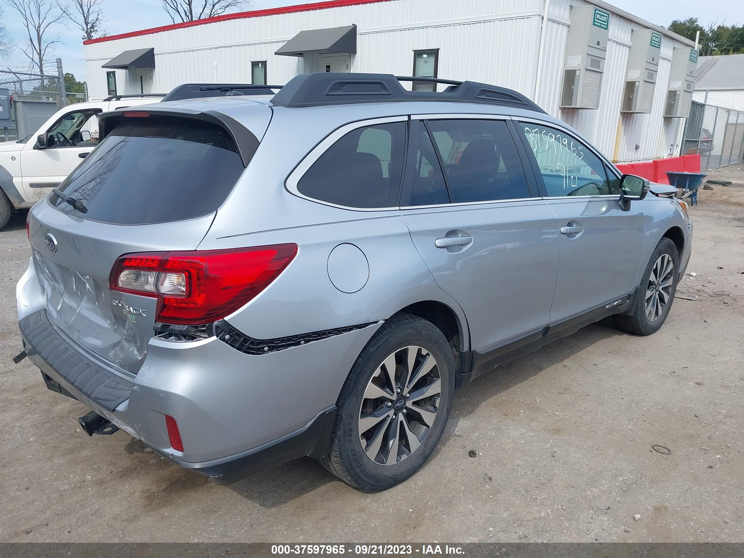 4S4BSANC5F3243611  subaru outback 2015 IMG 3