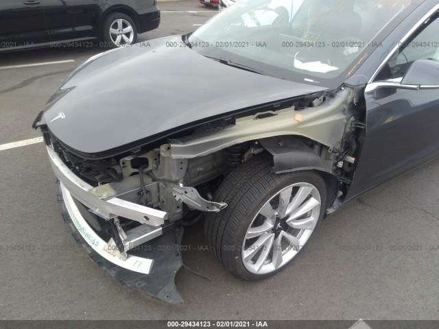 5YJ3E1EA0JF012075  tesla model 3 2018 IMG 5