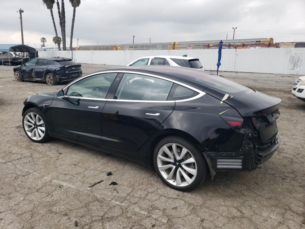 5YJ3E1EA2JF010702  tesla model 3 2018 IMG 1