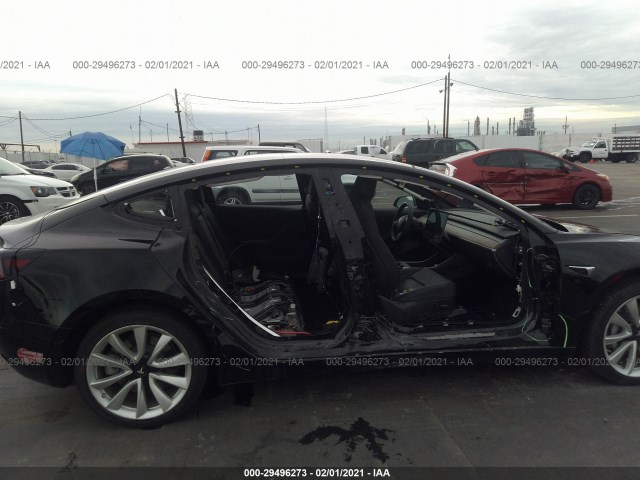 5YJ3E1EA2JF032733  tesla model 3 2018 IMG 5