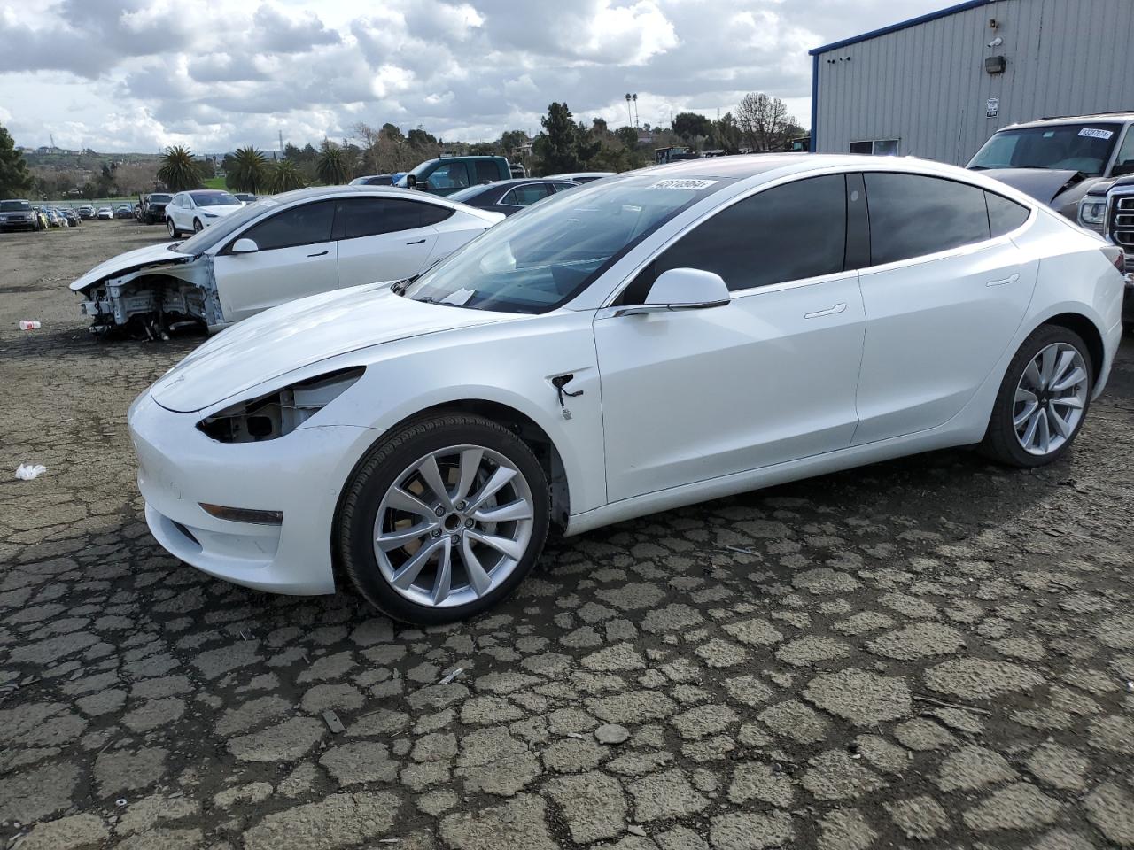 5YJ3E1EA2JF164827  tesla model 3 2018 IMG 0