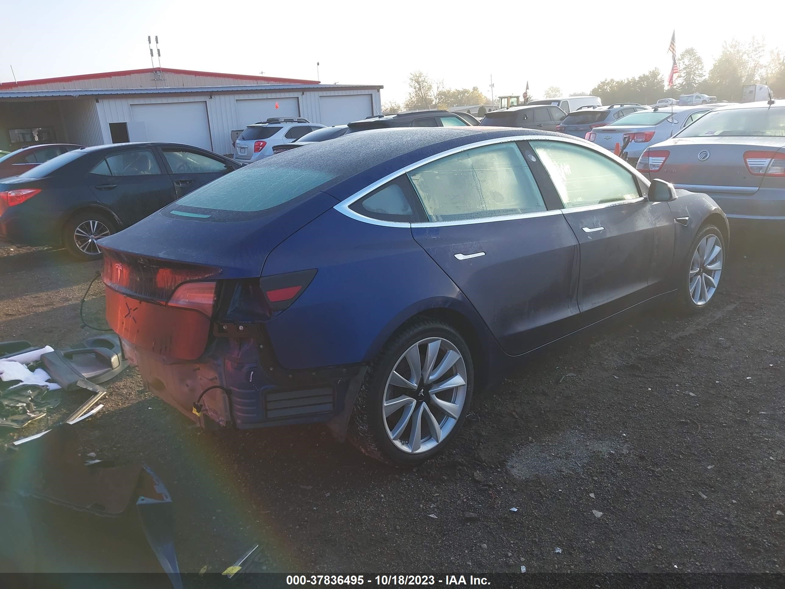 5YJ3E1EA3JF004701  tesla model 3 2018 IMG 3