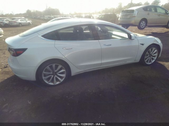 5YJ3E1EA3JF013804  tesla model 3 2018 IMG 3