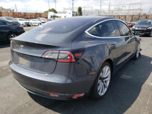 5YJ3E1EA3JF032059  tesla model 3 2018 IMG 3