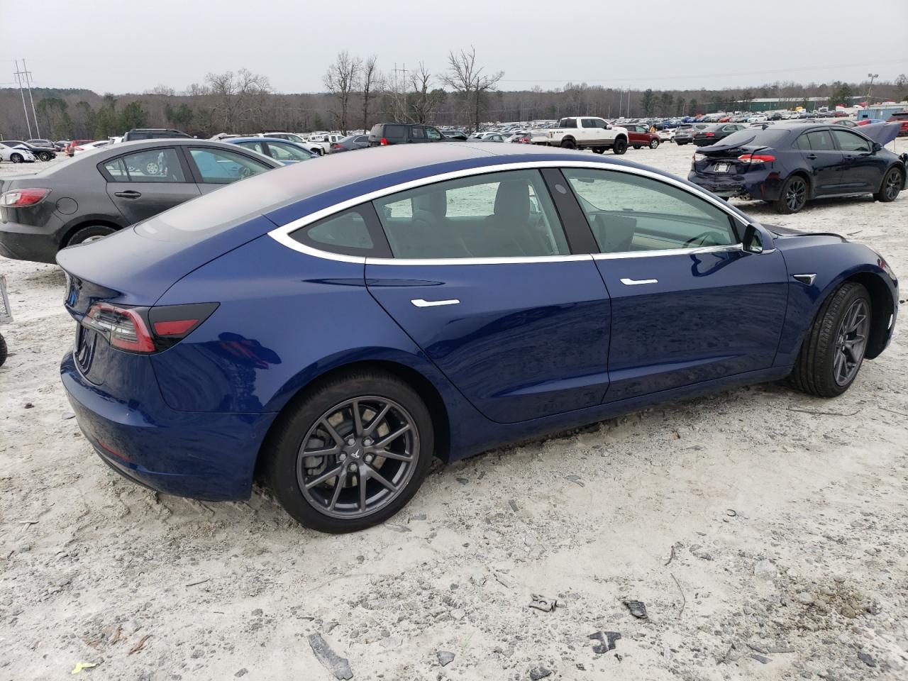 5YJ3E1EA4JF161122  tesla model 3 2018 IMG 2