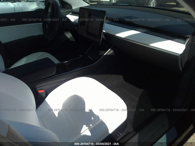 5YJ3E1EA4JF177806  tesla model 3 2018 IMG 4