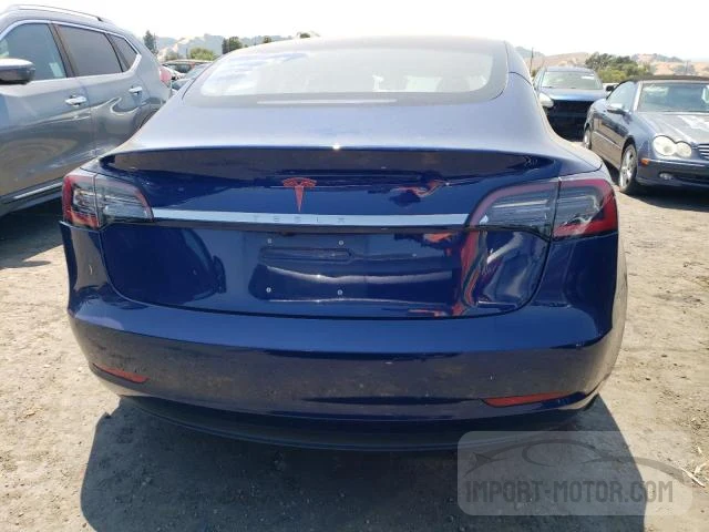 5YJ3E1EA5JF035822  tesla model 3 2018 IMG 5