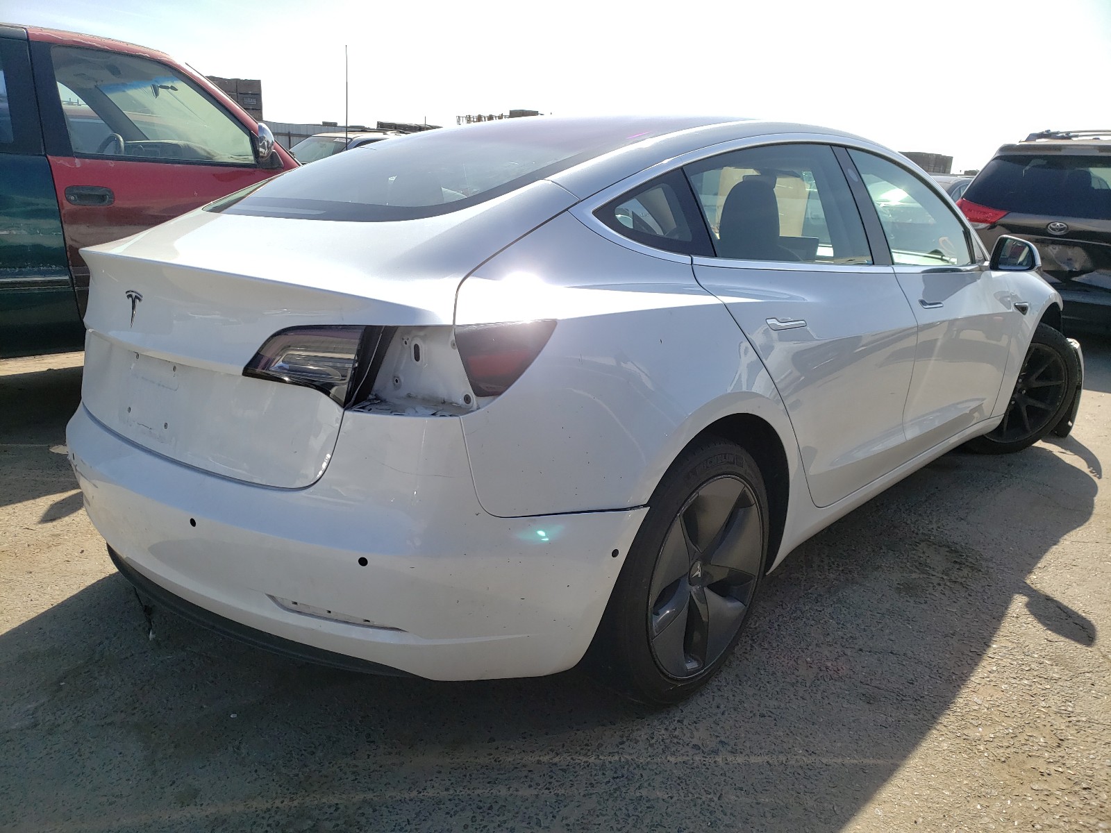 5YJ3E1EA6JF045081  tesla model 3 2018 IMG 3