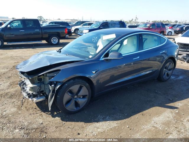 5YJ3E1EA6JF166936  tesla model 3 2018 IMG 1