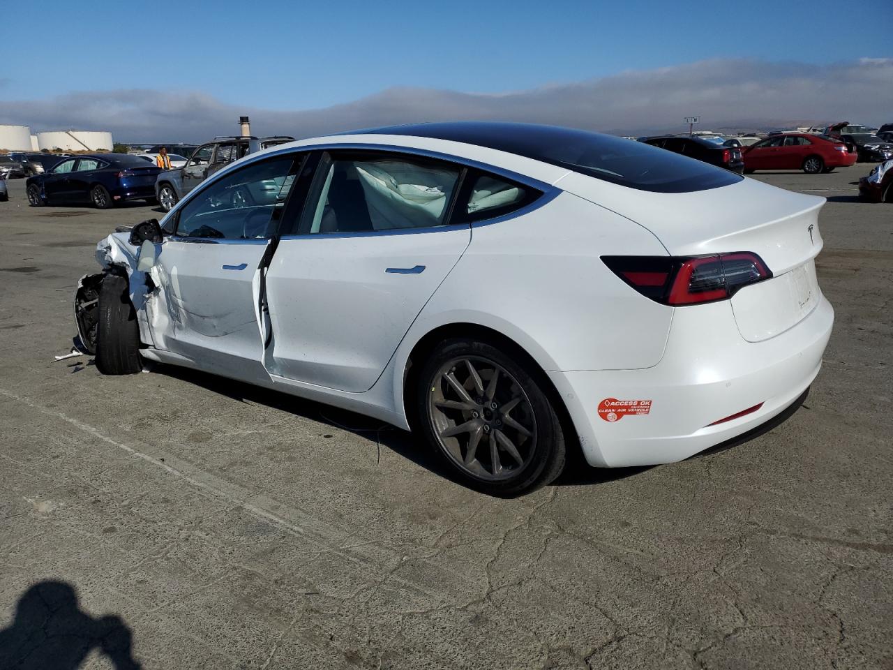 5YJ3E1EA7JF044652  tesla model 3 2018 IMG 1