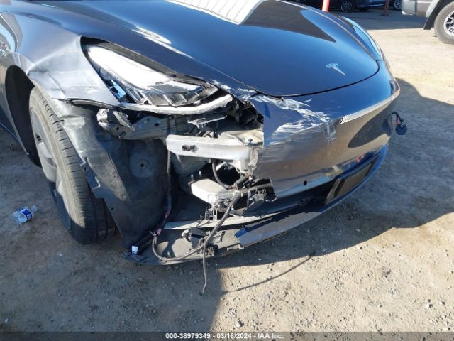 5YJ3E1EA7JF101898  tesla model 3 2018 IMG 5