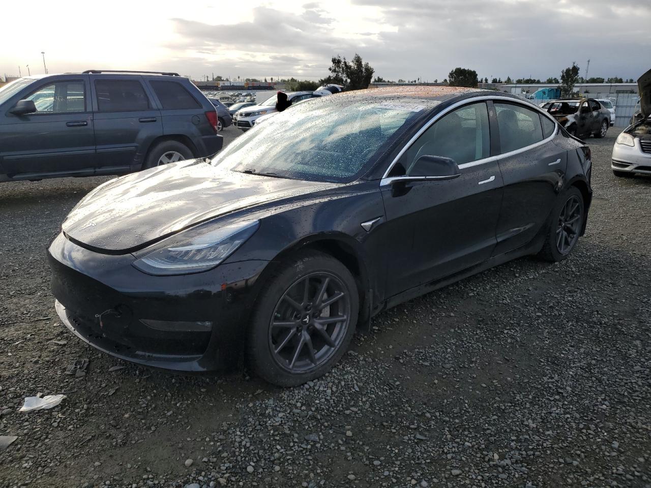 5YJ3E1EA8JF012549  tesla model 3 2018 IMG 0