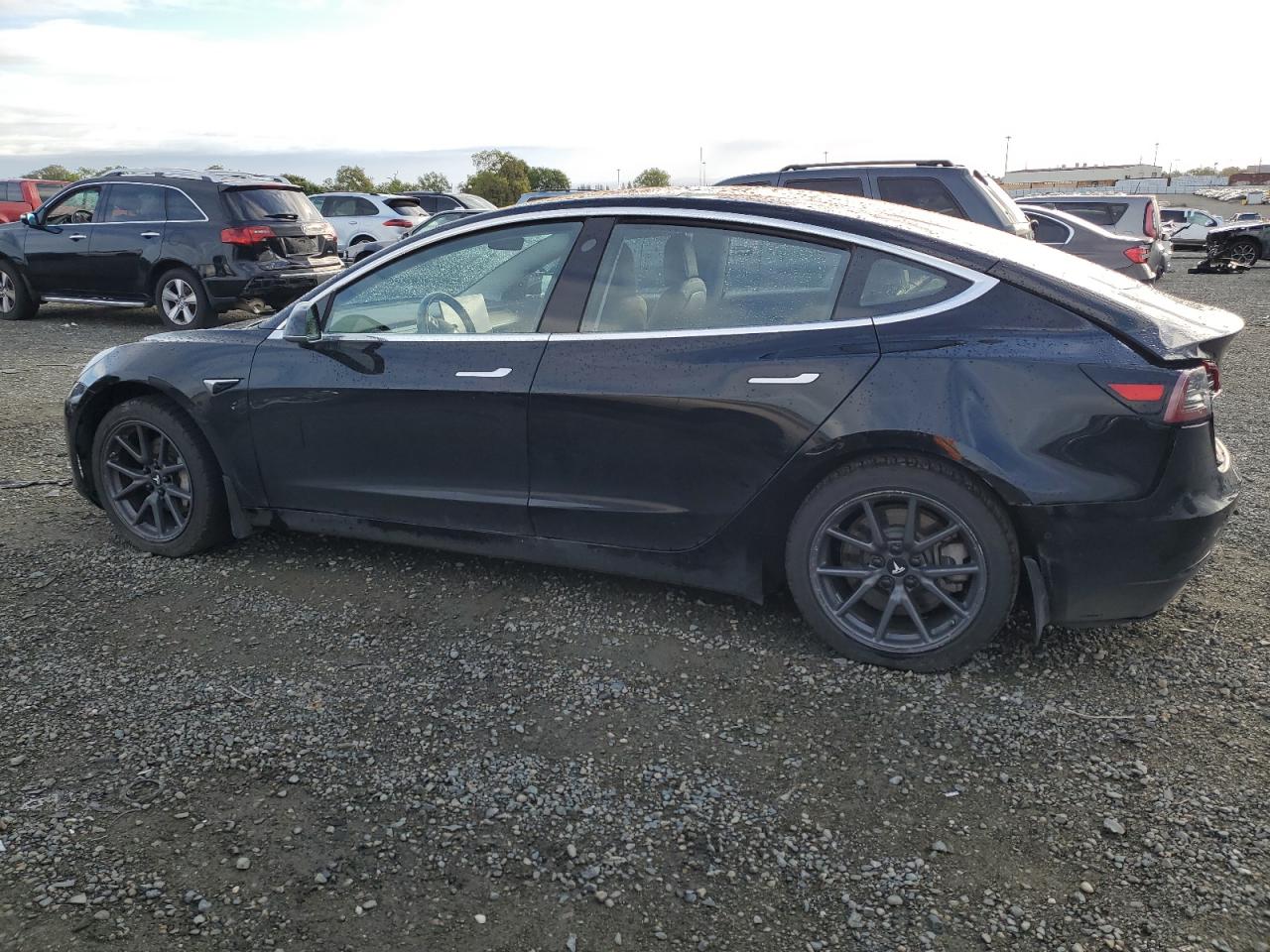 5YJ3E1EA8JF012549  tesla model 3 2018 IMG 1